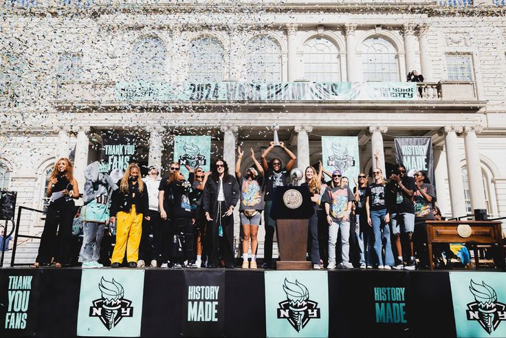 The New York Liberty will start their campaign at home against the Las Vegas Aces.
