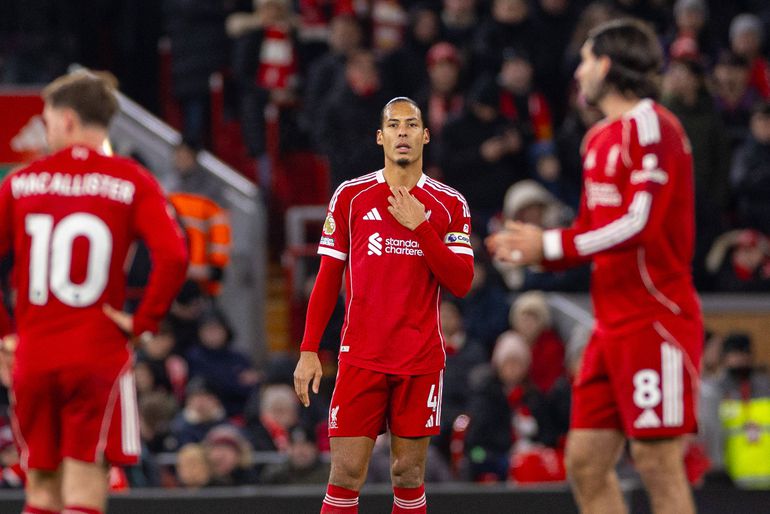 Liverpool players looking frustrated || Imago