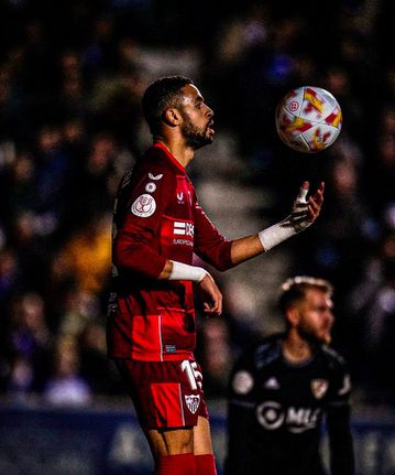 En Nesyri hits hat trick for Sevilla as Kessie’s Barcelona need extra time to see off third division Intercity