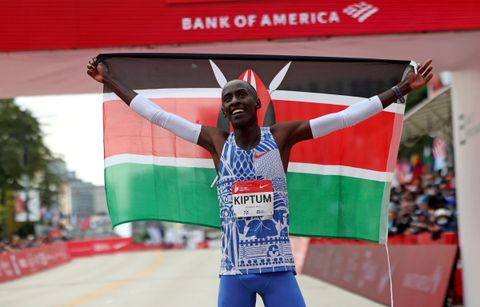 Prize of Eliud Kipchoge and Kelvin Kiptum's record-breaking sneakers revealed