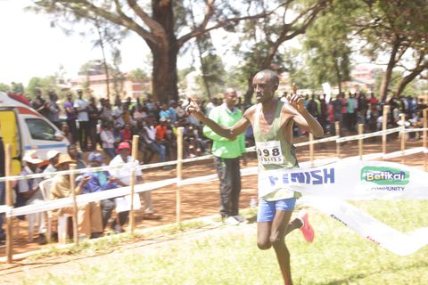 Edwin Bett & Diana Chepkorir claim top honours at final AK cross-country meeting in Kisii