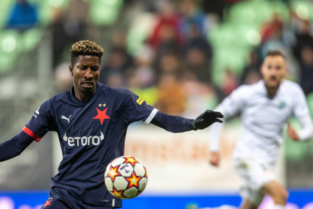 Peter Olayinka seals Slavia Prague's win