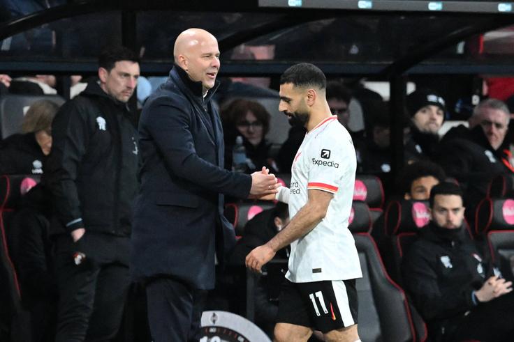 Arne Slot set for crucial talk with Salah