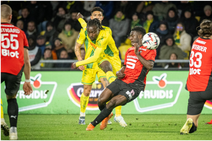 Moses Simon in action for FC Nantes |Pulsesports.ng