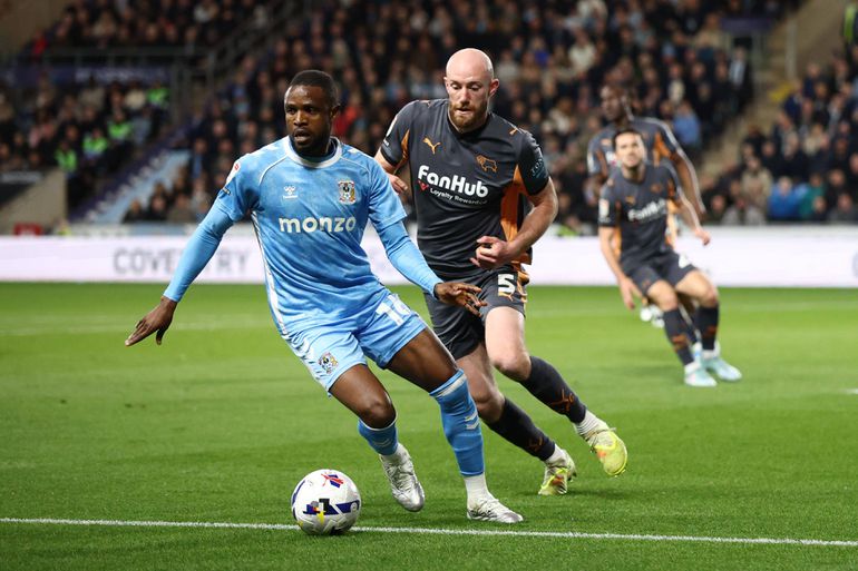 Onyeka in action for Conventry || imago