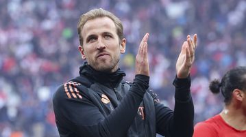 See Harry Kane’s reaction to winning first career trophy after 15 years
