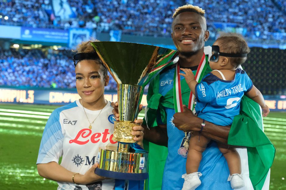 Osimhen and his family with the Serie A title