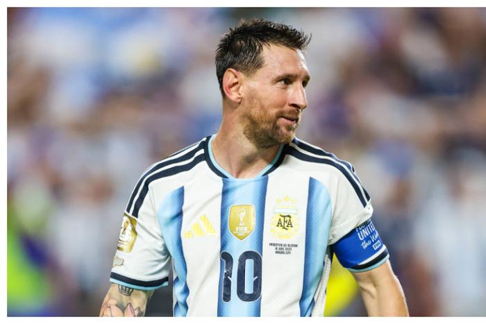 Messi jokes about Cape Verde players' tough treatment