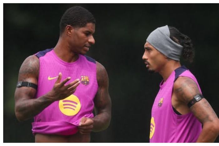 Raphinha tells new signing Rashford