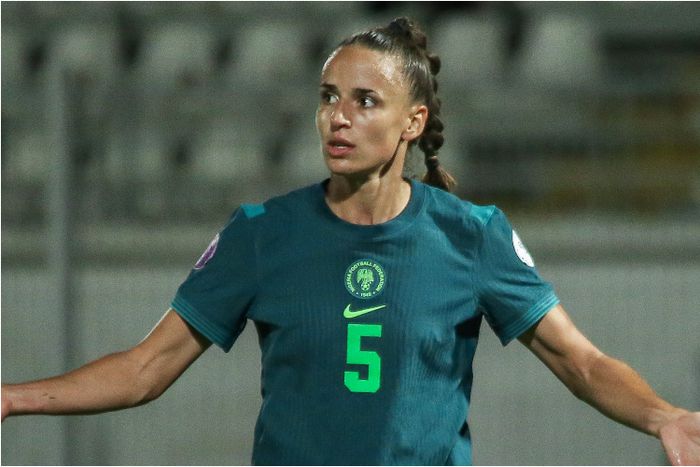 I like dealing with people - Ashleigh Plumptre reveals career choice outside football