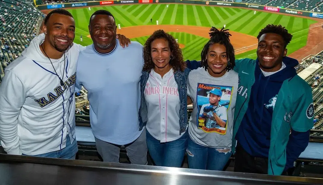 Melissa Griffey: Who is the wife of baseball Hall of Famer Ken Griffey Jr.?  - Pulse Sports Nigeria