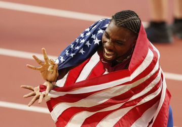 Noah Lyles' wise response to a fan who asked why he skipped college