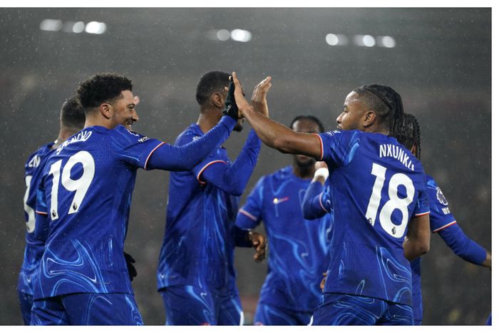 Chelsea thrash Southampton