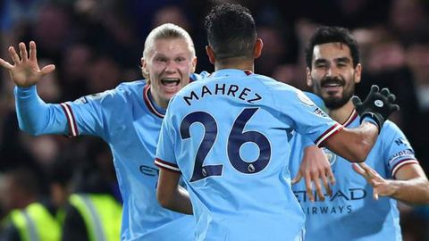 Manchester City earn crucial three points against Chelsea thanks to Riyad Mahrez