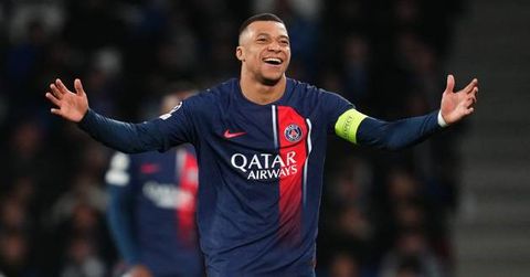 Mbappe Tears the Net with Fierce Shot to Give PSG the Lead in Champions League Tie