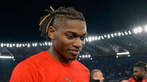 Rafael Leao gives definitive answer to PSG links