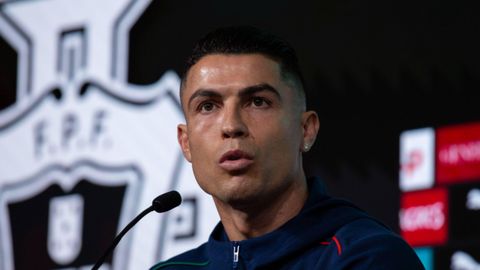 Cristiano Ronaldo Would Inherit a Volatile Valencia Environment