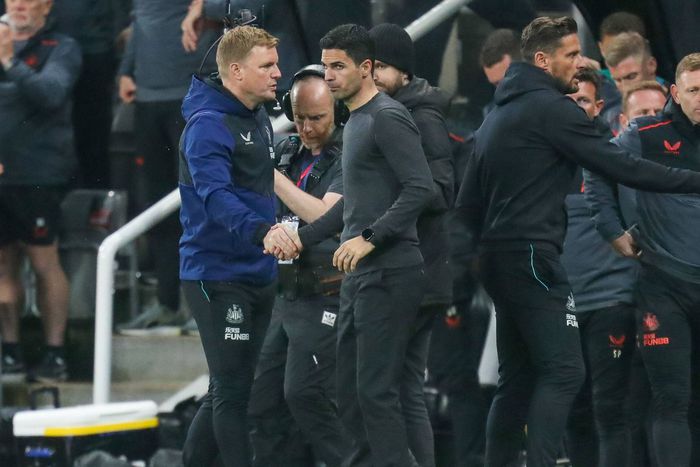 Eddie Howe of Newcastle United and Arsenal's Mikel Arteta.