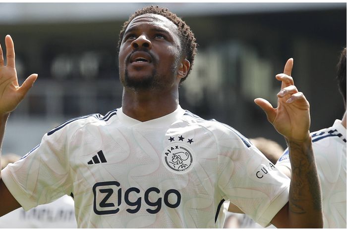 Another solid display from Chuba Akpom for Ajax.