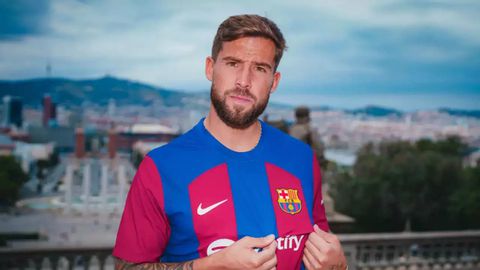 Barcelona announce signing of Inigo Martinez on free transfer