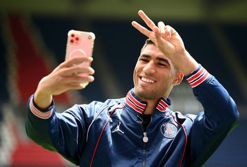 PSG look to reclaim title from Lille as Ligue 1 returns with fans