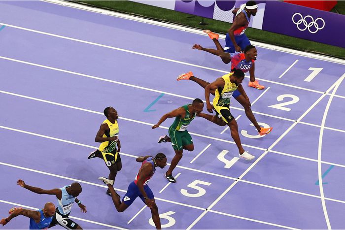 The photo-finish between Kishane Thompson and Noah Lyles in the Paris 2024 100m final.