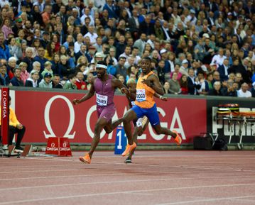 Letsile Tebogo charges late past Kenny Bednarek to extend winning streak at Zurich Diamond League