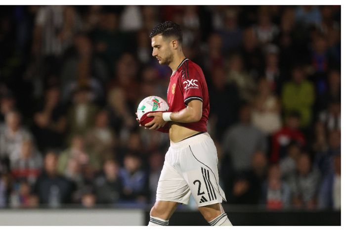 Portugal send Diogo Dalot back Man United