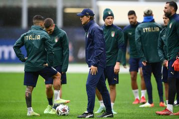 Mancini wants unbeaten run until after World Cup ahead of Spain clash