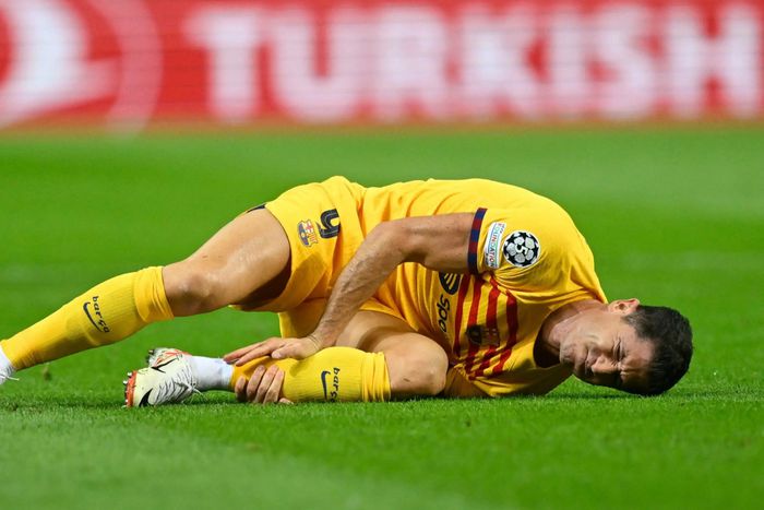 Barcelona striker Robert Lewandowski ||