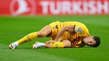 Barcelona confirm Lewandowski injury, major doubt for El Clasico