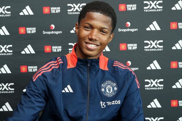 Nigerian-born star Chido Obi will battle Rasmus Højlund for the starting striker role after dumping Arsenal for Manchester United.