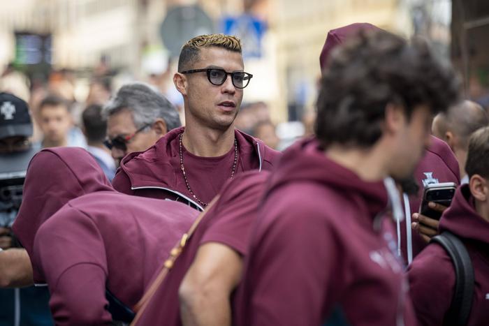 'I am the best in history' — Ronaldo explains why he's better than ...