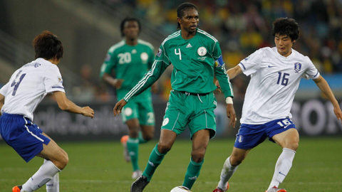 'You can't be good for club and slacking for Nigeria' — Kanu sends strongly worded message to struggling Super Eagles stars