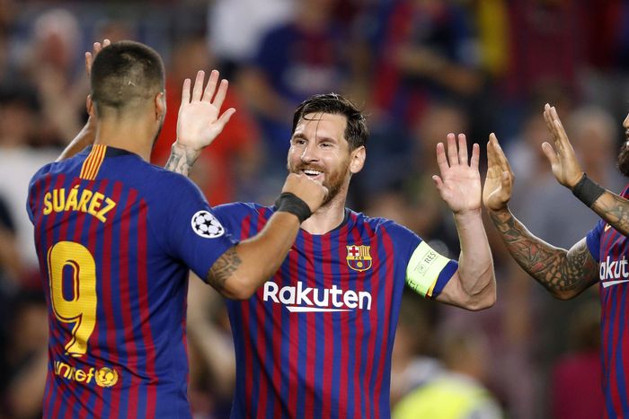 Arturo Vidal alongside Lionel Messi and Luis Suarez at Barcelona | Imago