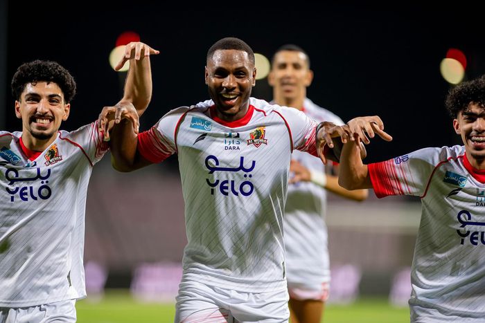 In Saudi Arabia, Al-Wehda suffered a 3rd loss in 4 games to Al Akhdoud, despite a goal by Odion Ighalo.