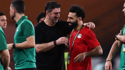 Salah sends pleasant message to sacked Egyptian coach Rui Vitoria