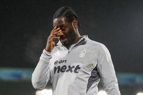 Leeds United Smashes Nottingham Forest! Farke Hails 'Massive Win' Amid Aina's Disappointing Milestone