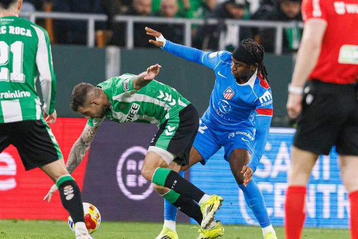 Real Betis vs Atletico Madrid: Lookman is a grown man — Simeone showers Super Eagles star with praise after triumphant debut