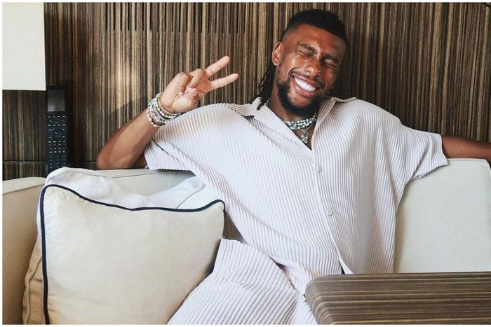 Alex Iwobi prefers Wizkid to Burna Boy.