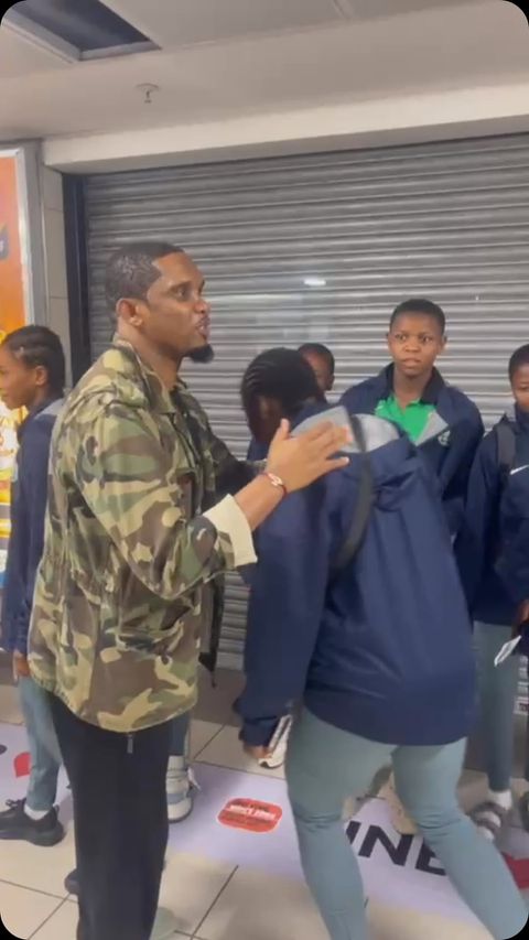 Nigeria's U-17 girls known as the Flamingos kneel to greet Cameroon legend Samuel Eto’o as they arrive South Africa for qualifiers.