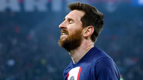 PSG learn fate in Messi contract talks as Barcelona return looms
