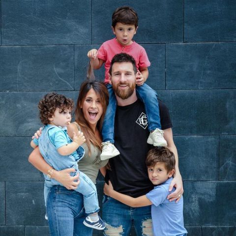 Inside the luxury life of Lionel Messi family: Wife, Parents, Children ...