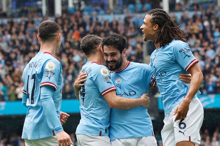 Ilkay Gundogan celebrates Manchester City goal vs Leeds United.