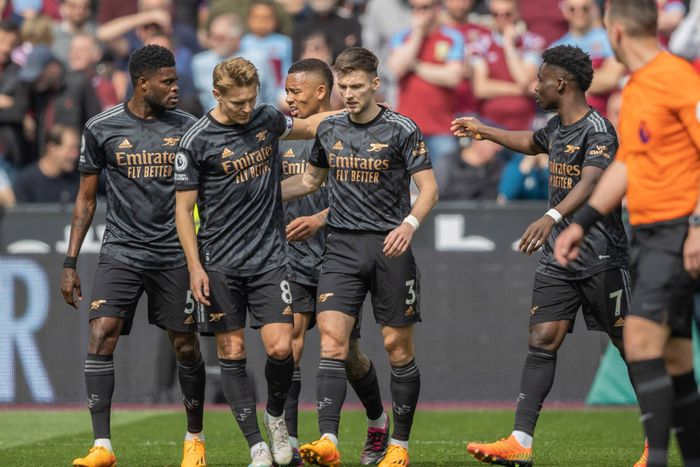 Martin Odegaard celebrates his Arsenal goal.