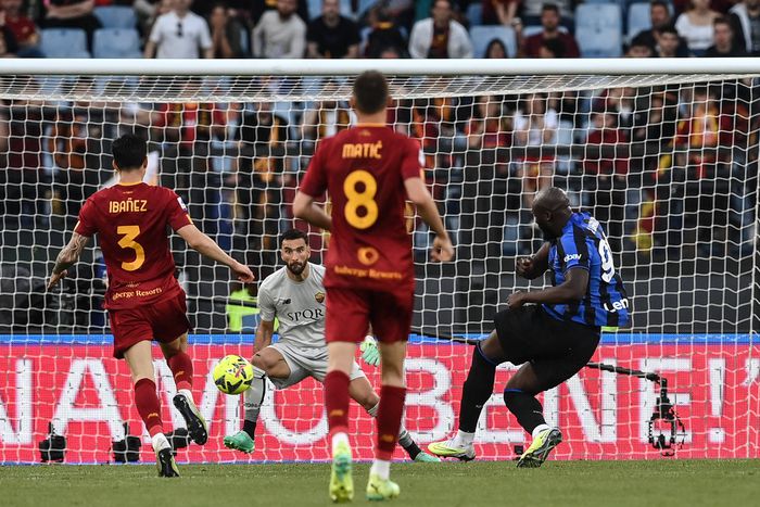 Romelu Lukaku was on target as AS Roma suffered another defeat in Serie A
