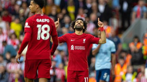 Salah’s record goal sends Liverpool to a point off Manchester United