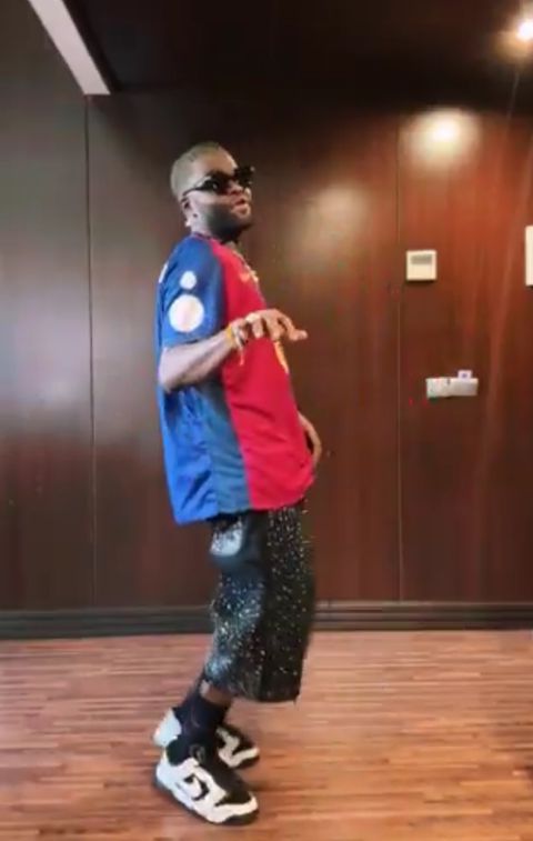 See what Barcelona fans are saying about Nigerian singer Skales after loss to Inter Milan in Champions League.