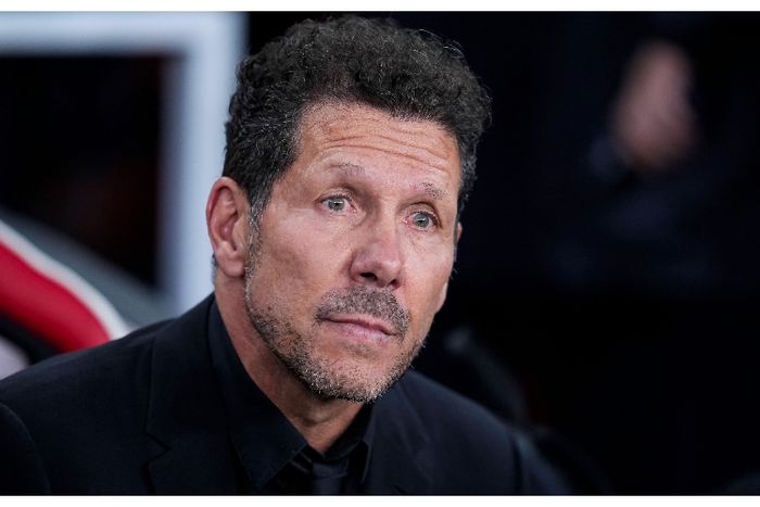 Simeone concedes defeat, questions future