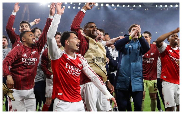 Ian Wright hits back at Rooney